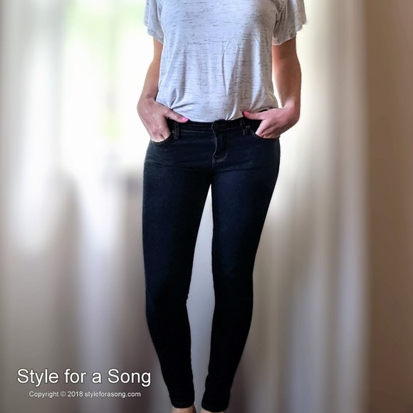 Forever 21 Dark Wash Skinny Jeans 25 - Picture 2 of 7